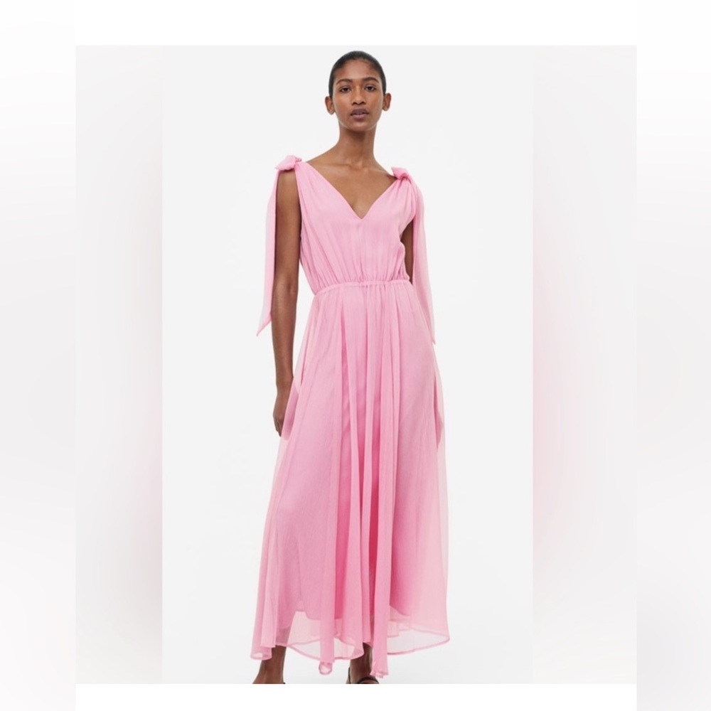 Pink flounce chiffon long maxi dress
Maternity dress
Maxi